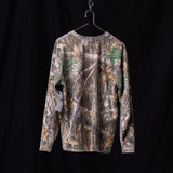 Flatlay of FA'23 Relaxed Long Sleeve in realtree camo print, front view