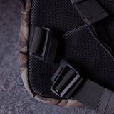 Flatlay SP'19 Trail Pack Chest Rig in black, detail view of buckles